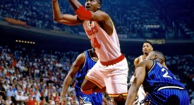 鲍尔默要求NBA彻查雄鹿争议，快船队前景堪忧